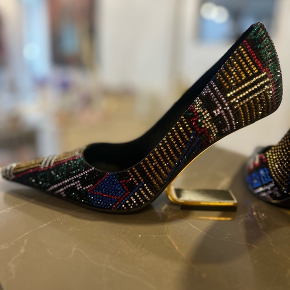 Elegant Multicolor embellished Crystal Stiletto Heels - Picture 3 of 13